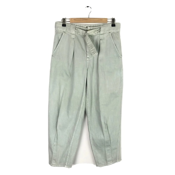 WE THE FREE Free People $128 Paloma Slouchy Belted Jeans in Mint
Size 28 - Picture 2 of 8
